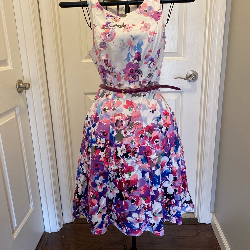 Floral Dress in Pink and Purple, size 6